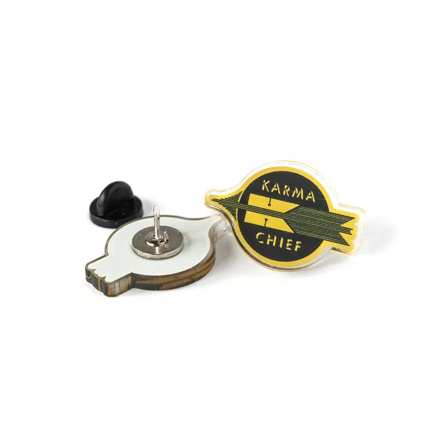 Karma Chief Logo Pin pin's 2,5 cm