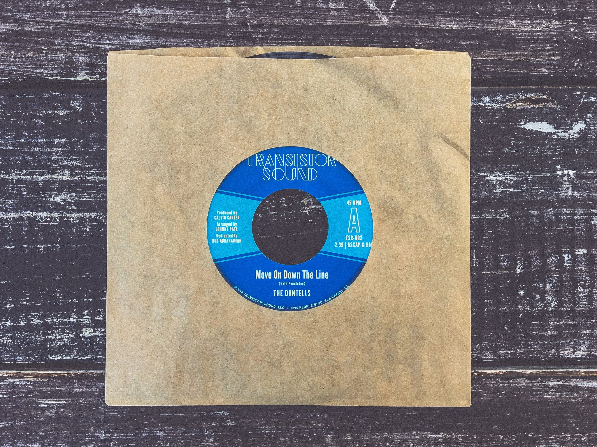 The Dontells Move On Down The Line vinyle 45T