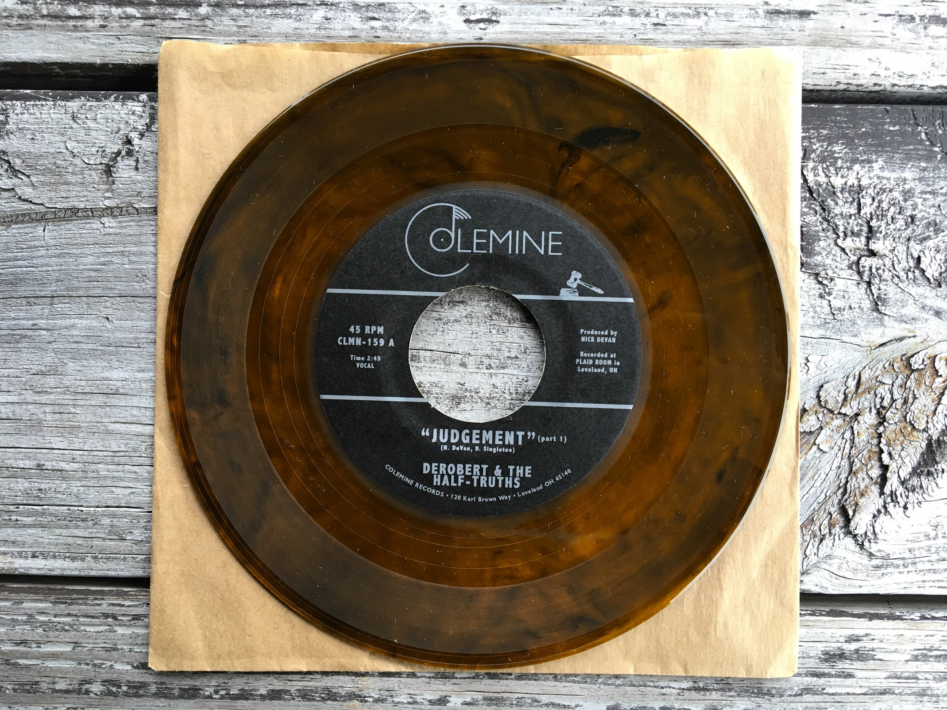 DeRobert & The Half-Truths Judgement 45 tours jaune swirl
