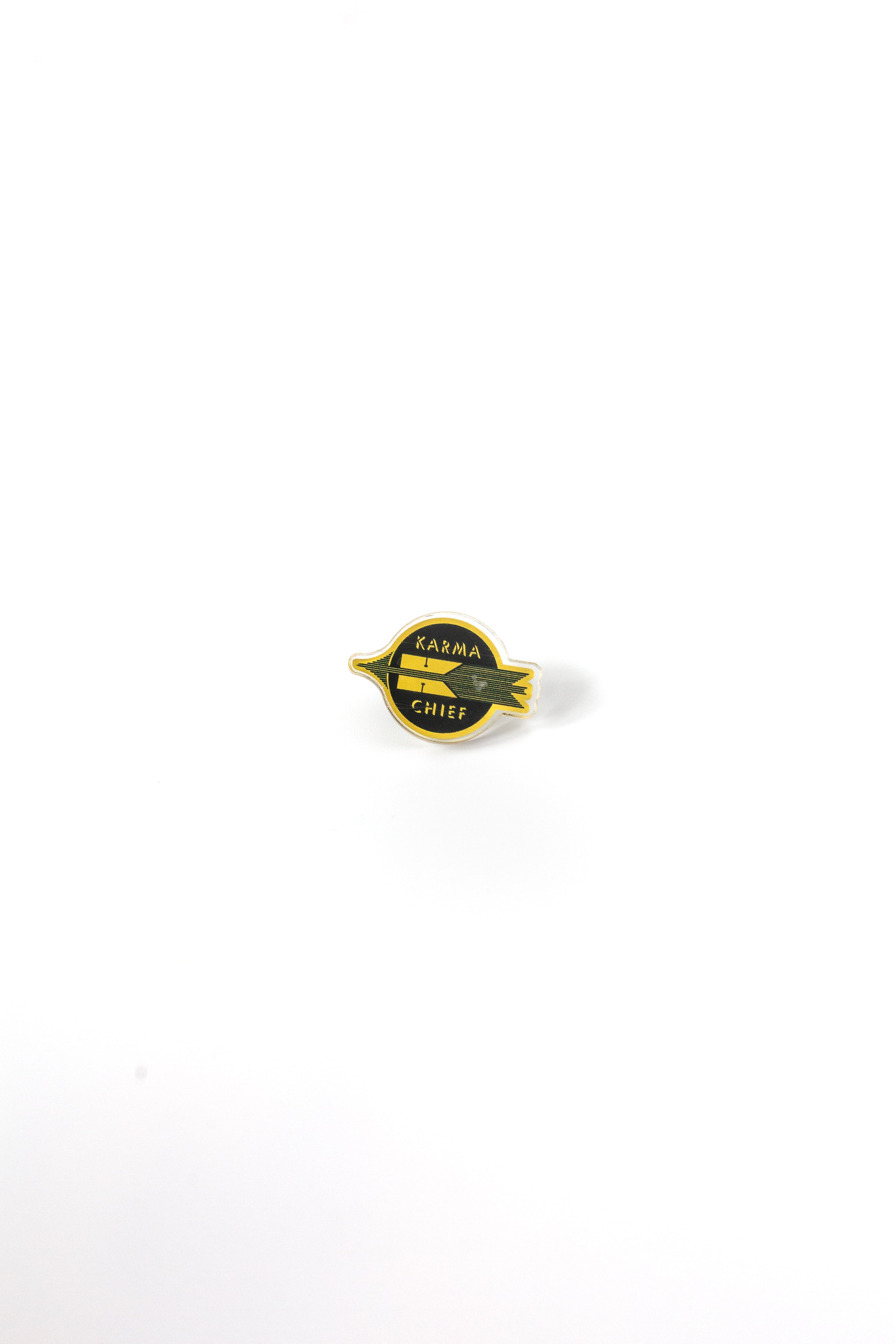 Karma Chief Logo Pin pin's 2,5 cm