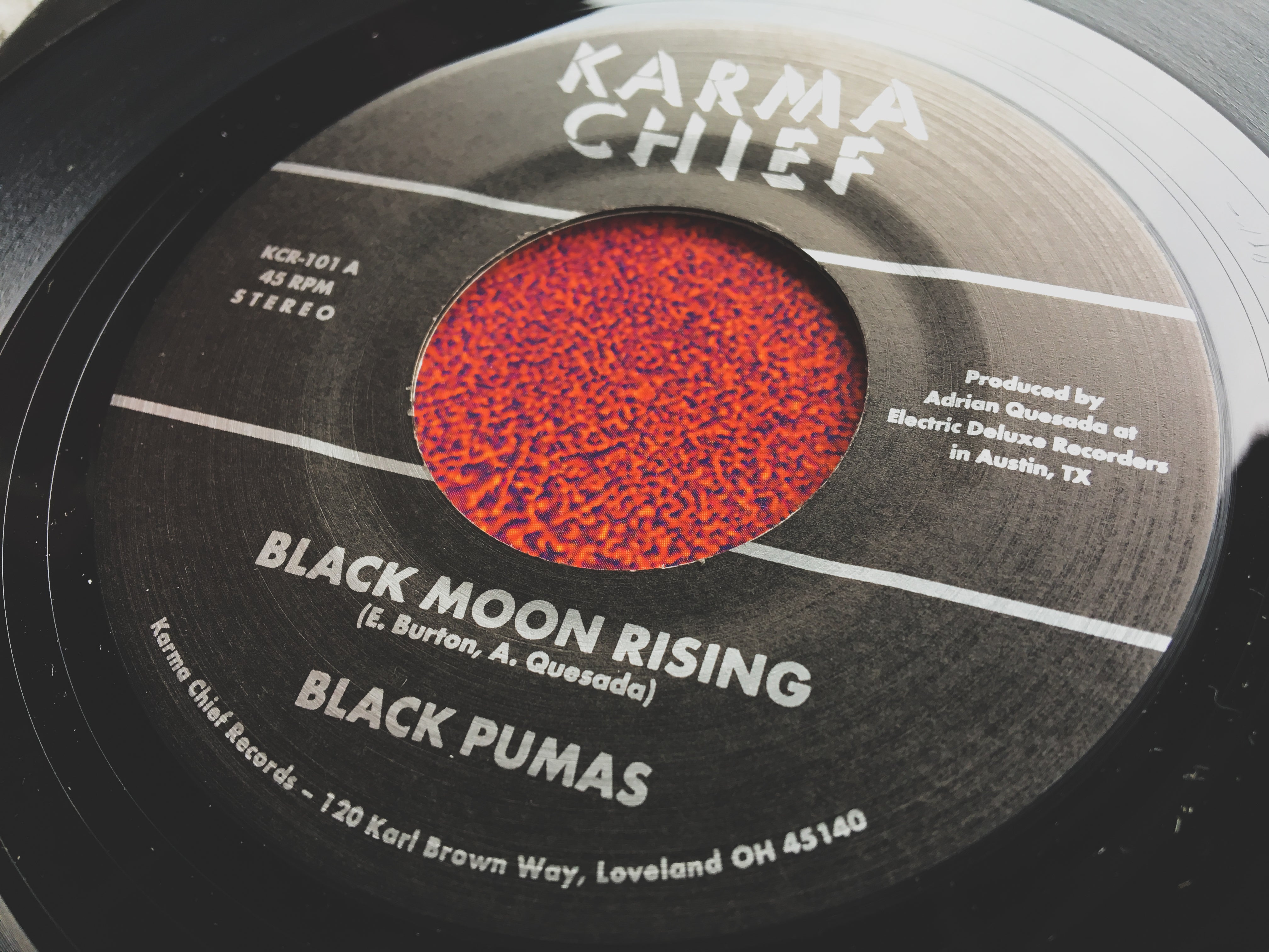 Black Pumas Black Moon Rising 45 tours vinyle bleu soul psyché