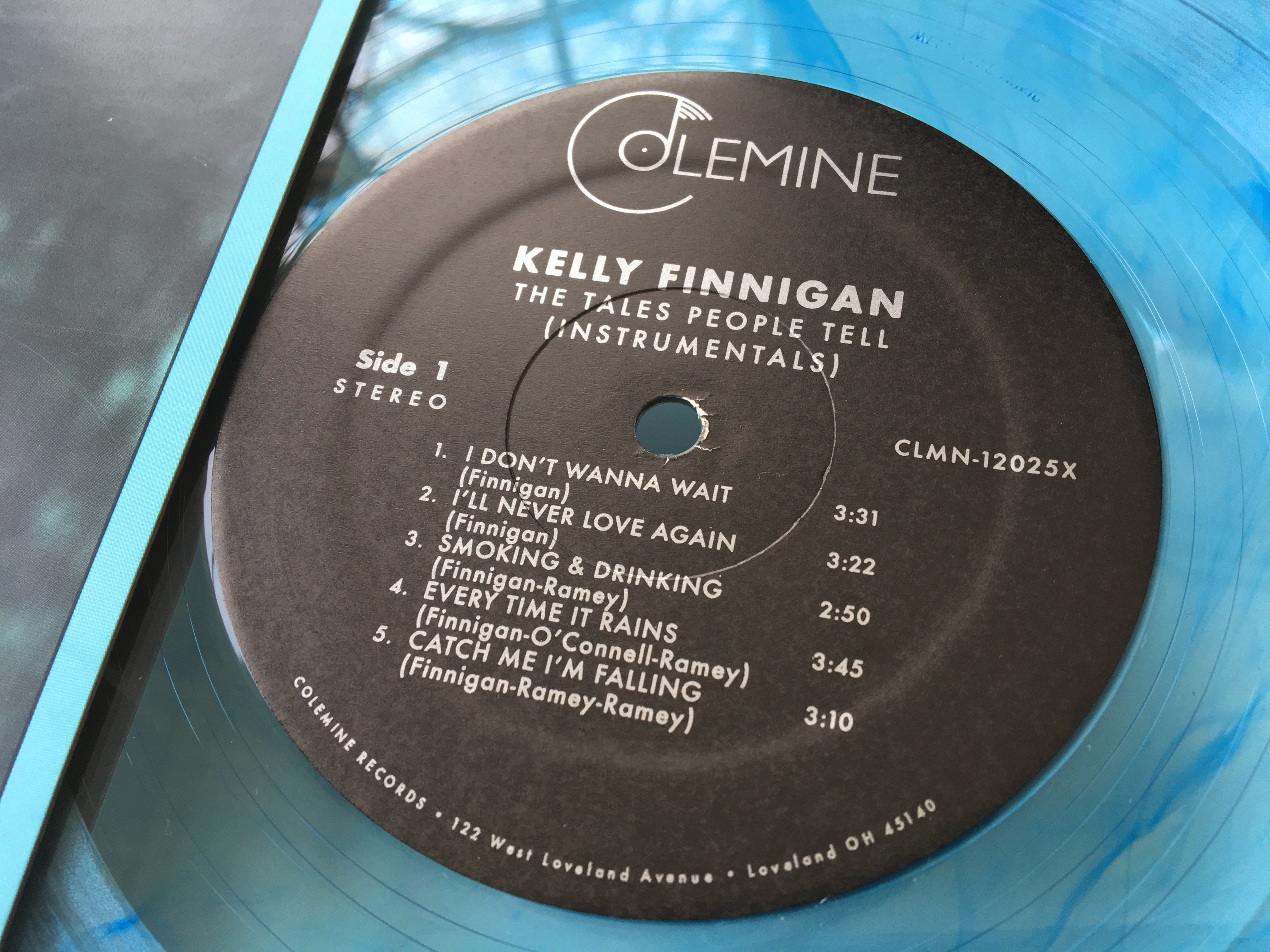 Kelly Finnigan Tales People Tell LP vinyle bleu soul instru